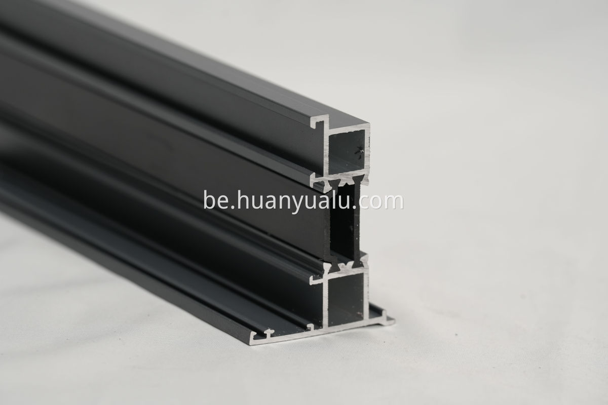 Thermal insulation profiles